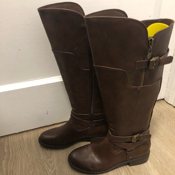 Guess winter snow boots size 6 - Picture 1 of 9